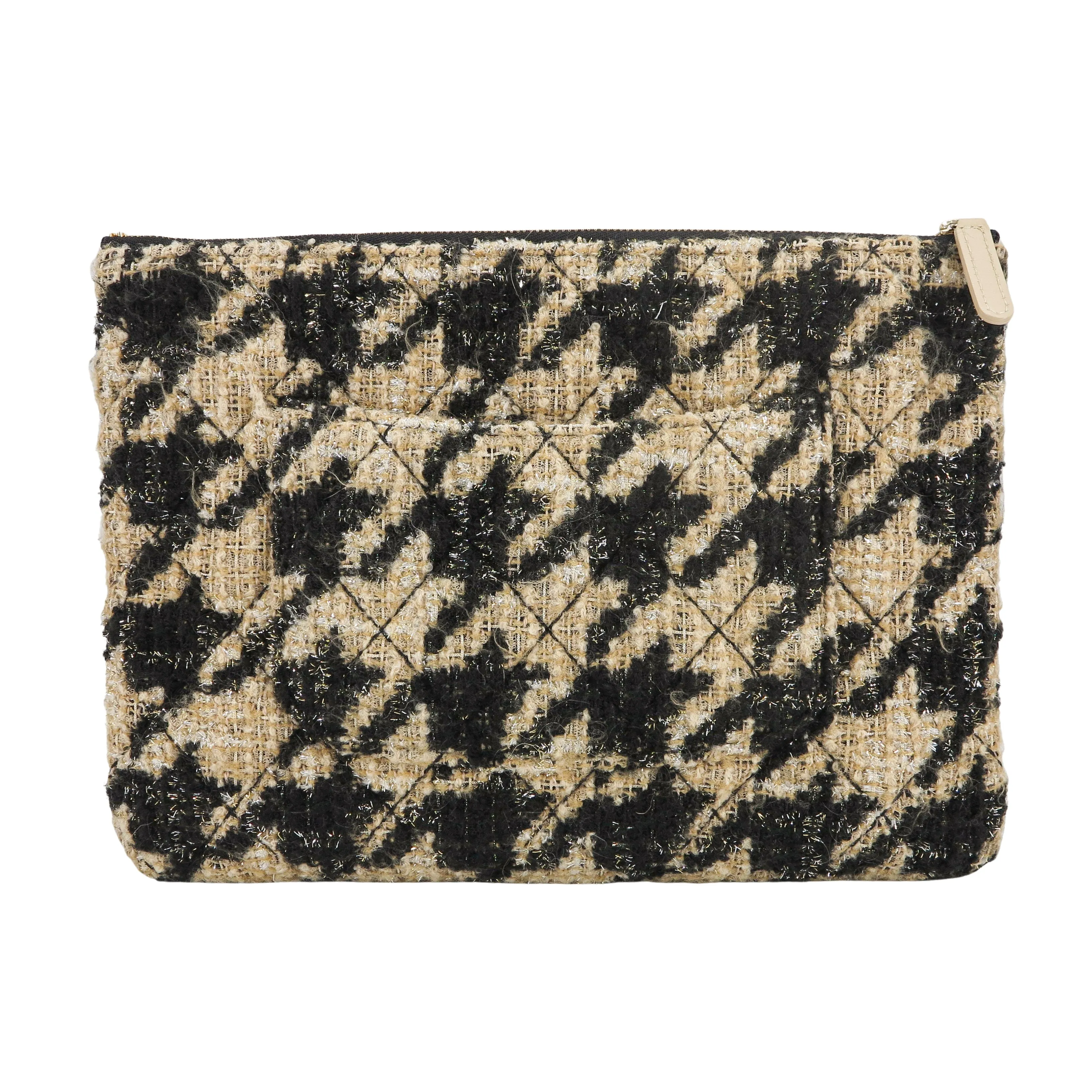 19K Beige Houndstooth Tweed CC Pouch Clutch Medium O Case