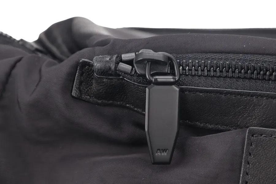 ALEXANDER WANG BLACK NAPPA LEATHER MESSENGER BAG WITH DUST COVER