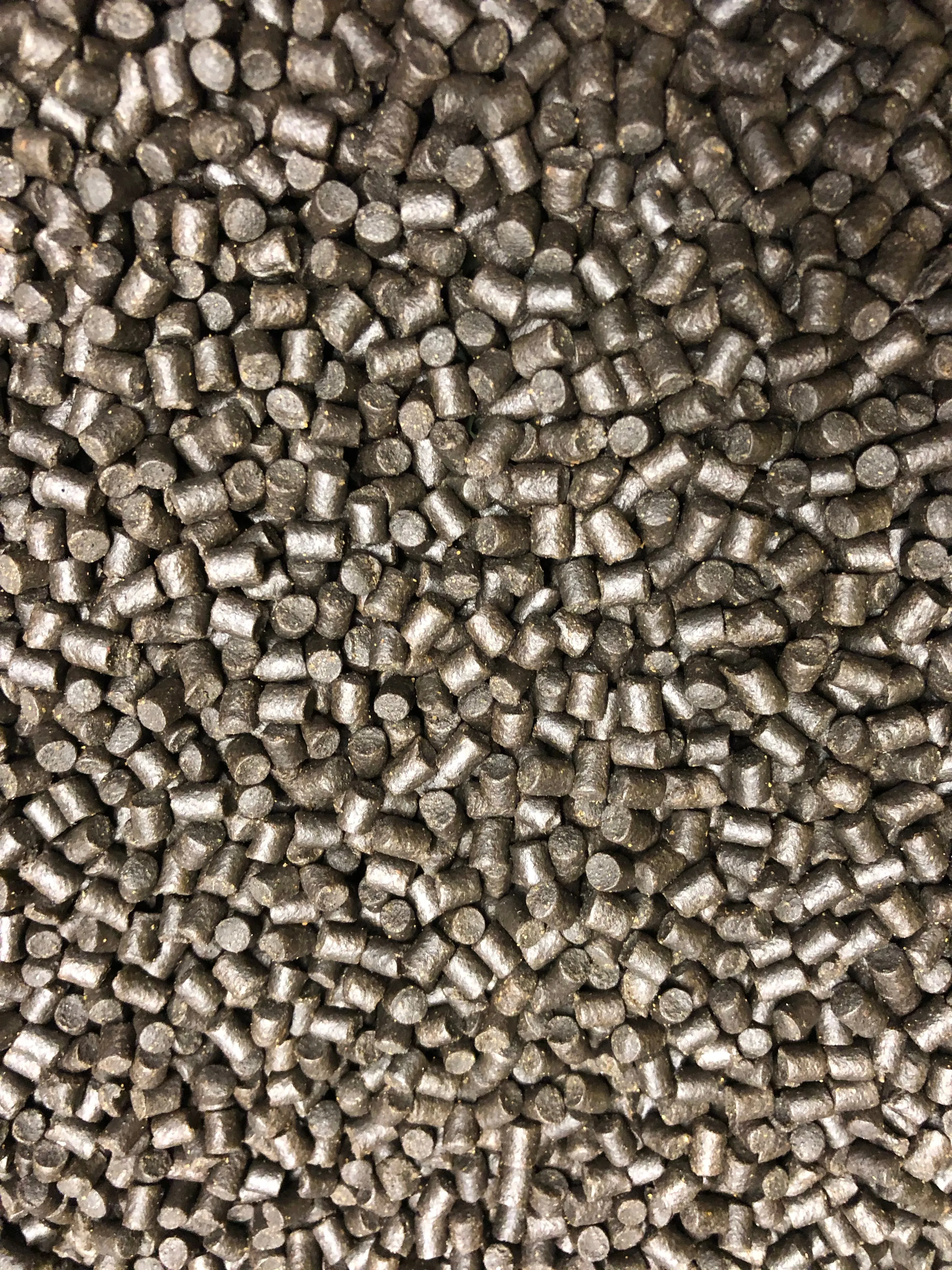 Apex Baits High Quality Halibut Pellet - 2mm, 3mm , 4.5mm , 6mm , 8mm, 11mm & 17mm