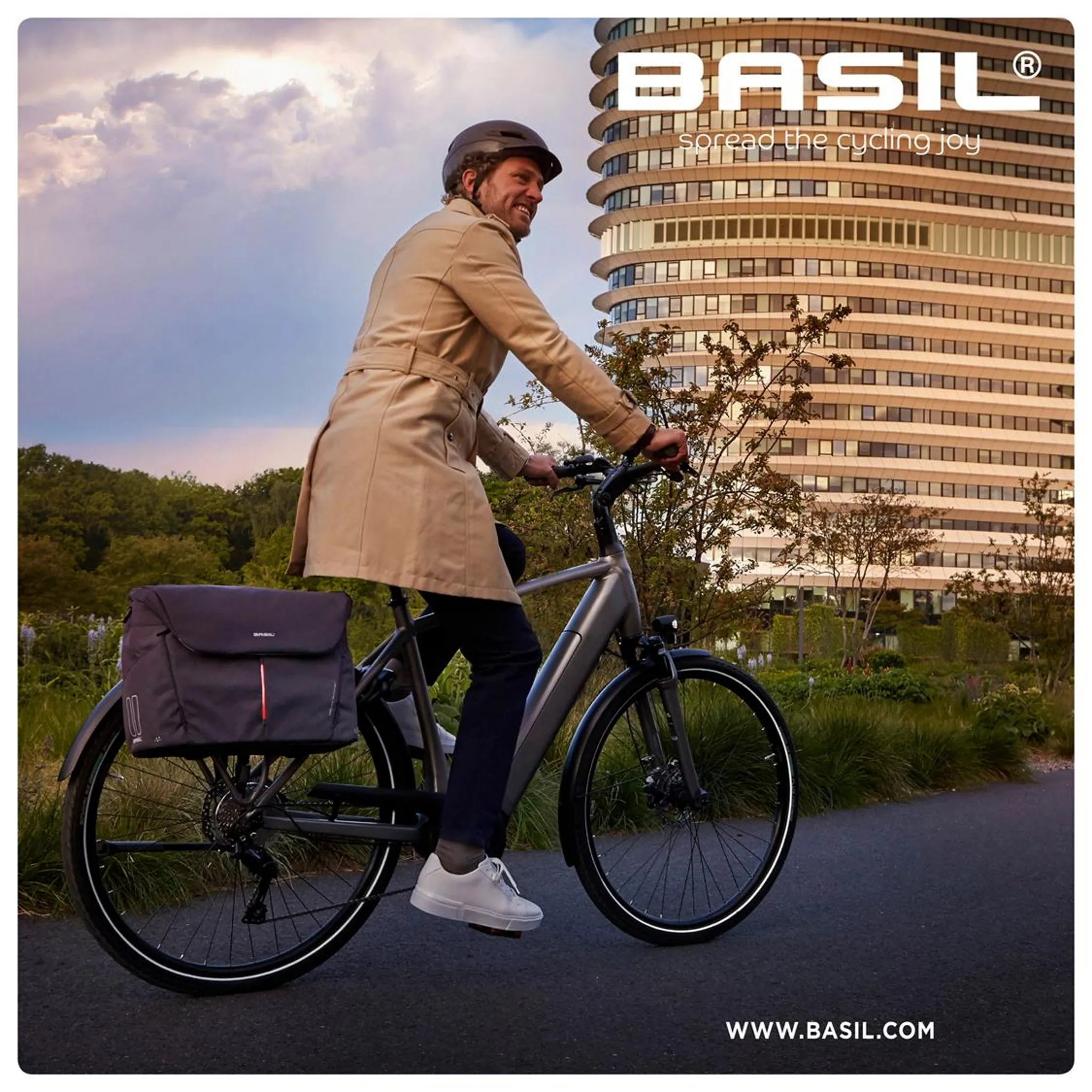 Basil B-Safe Commuter Office Bag With  Nordlicht Light Olive Green (Includes Rain Cover)