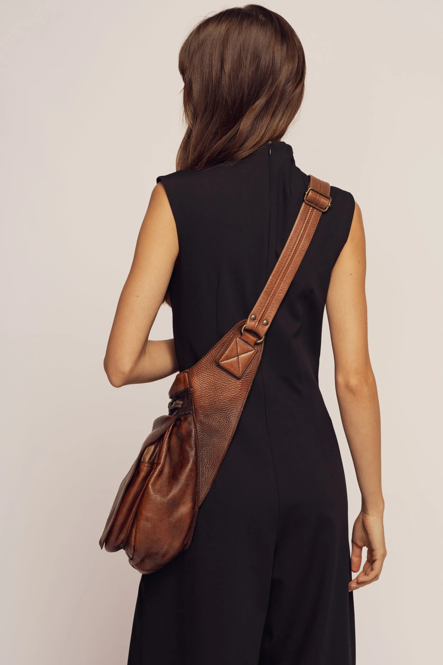 BAYSIDE84 Crossbody Saddle Bag - Cigar Brown mens