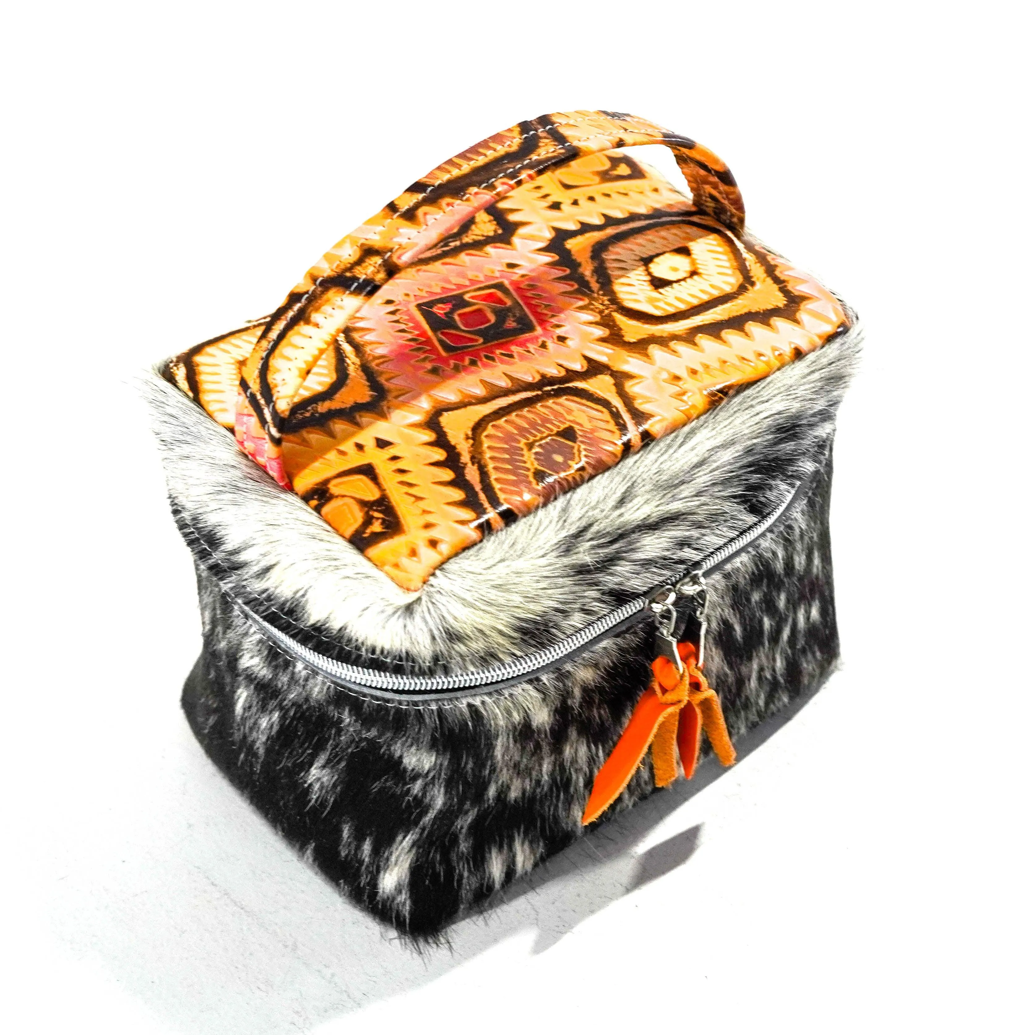 Caboose - Black & White w/ Moab Aztec