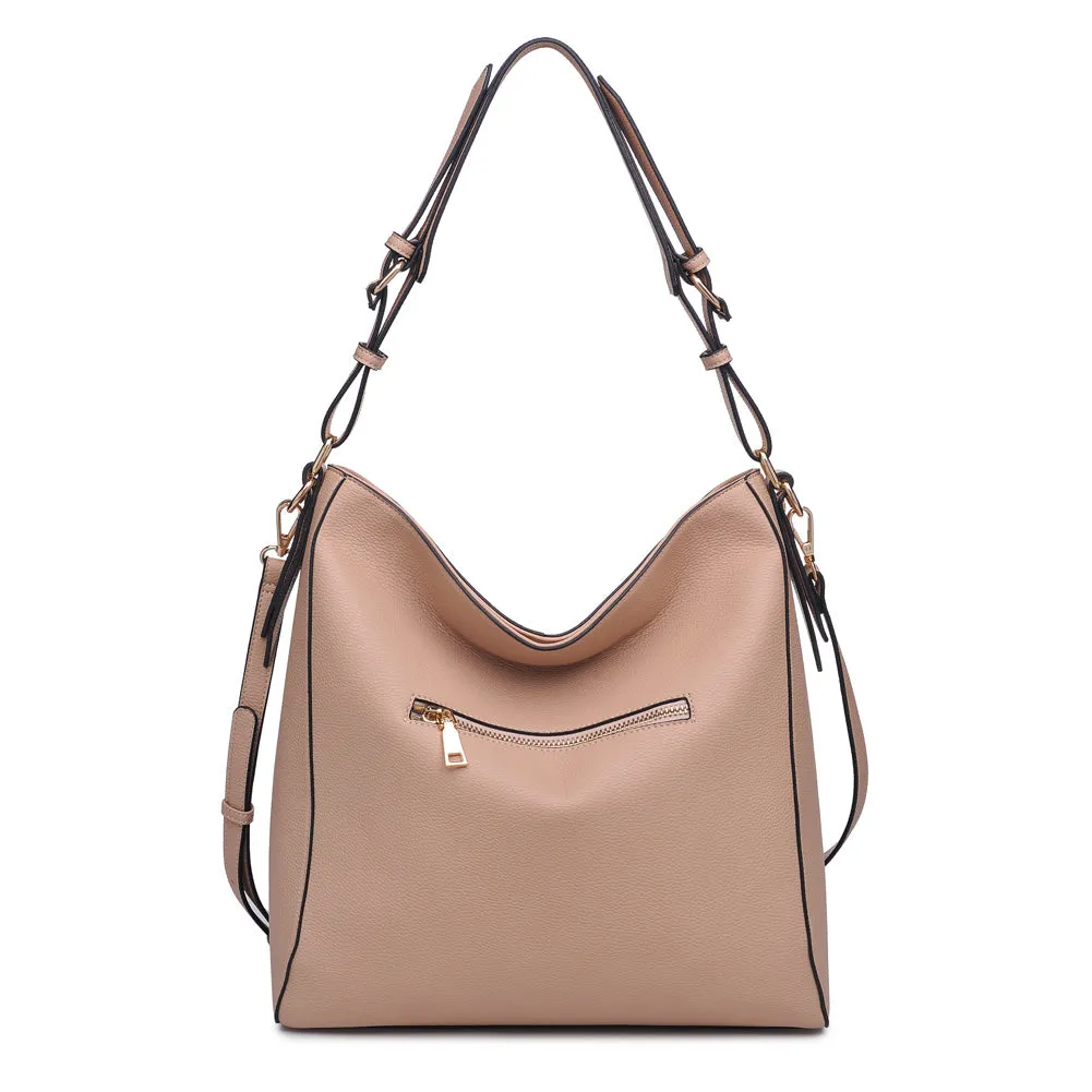 Carrie Hobo