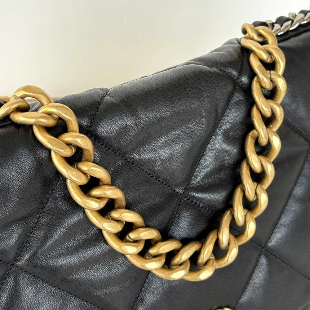 Chanel 19 Maxi