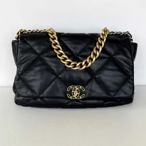 Chanel 19 Maxi