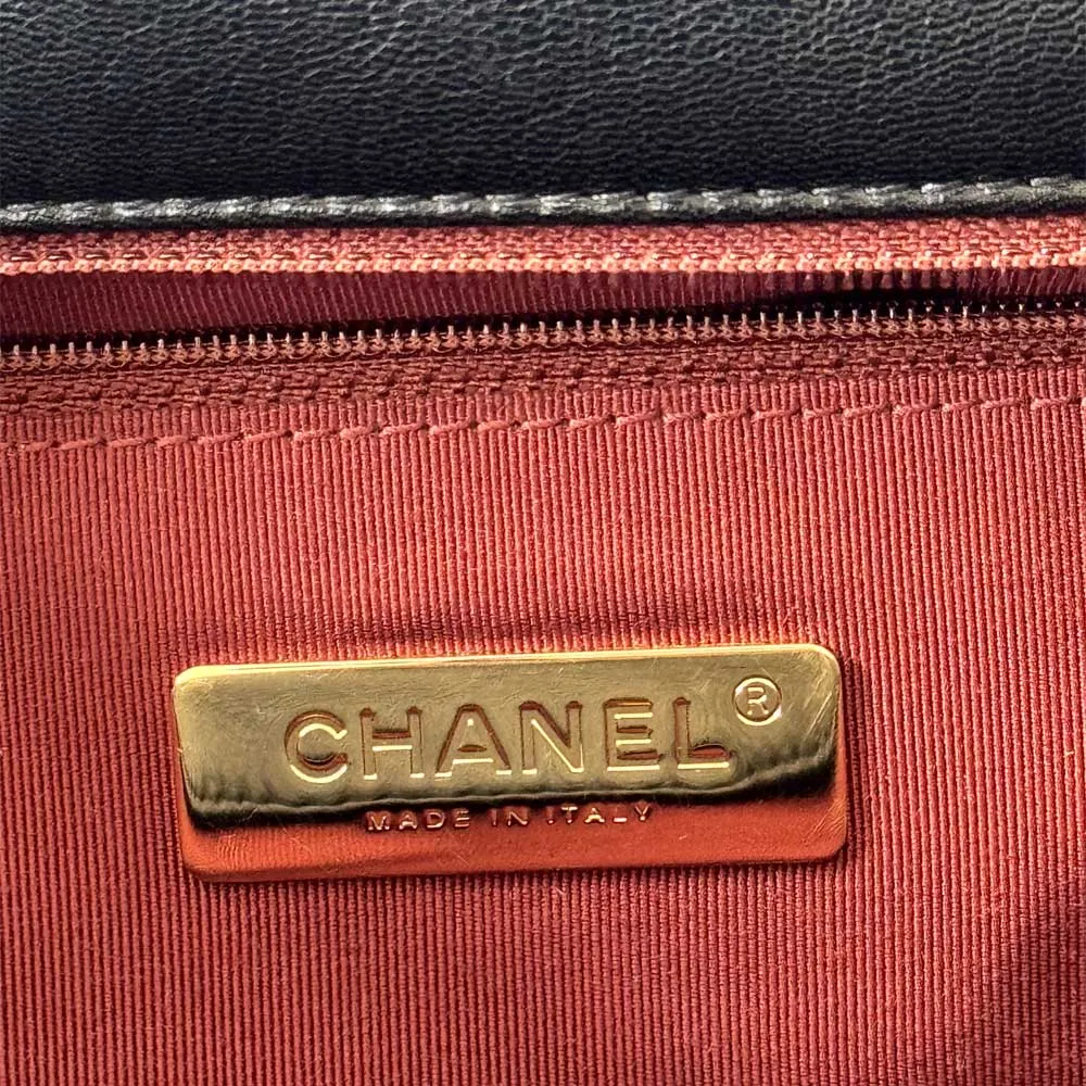 Chanel 19 Maxi