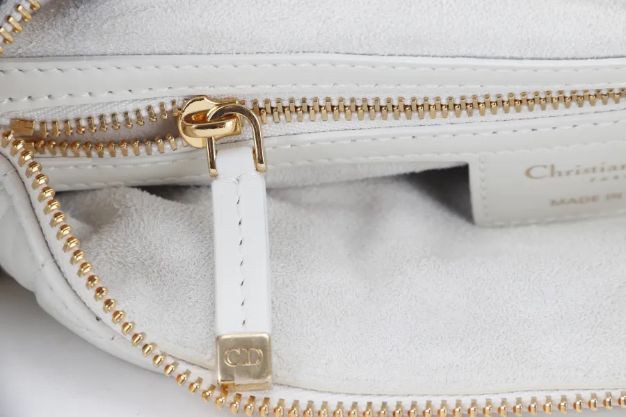 CHRISTIAN DIOR HOBO BAG CASUAL STYLE 3WAY CALFSKIN LEATHER WHITE GOLD HARDWARE 2 STRAP 50-FA-0292 WITH STRAPS AND DUST COVER