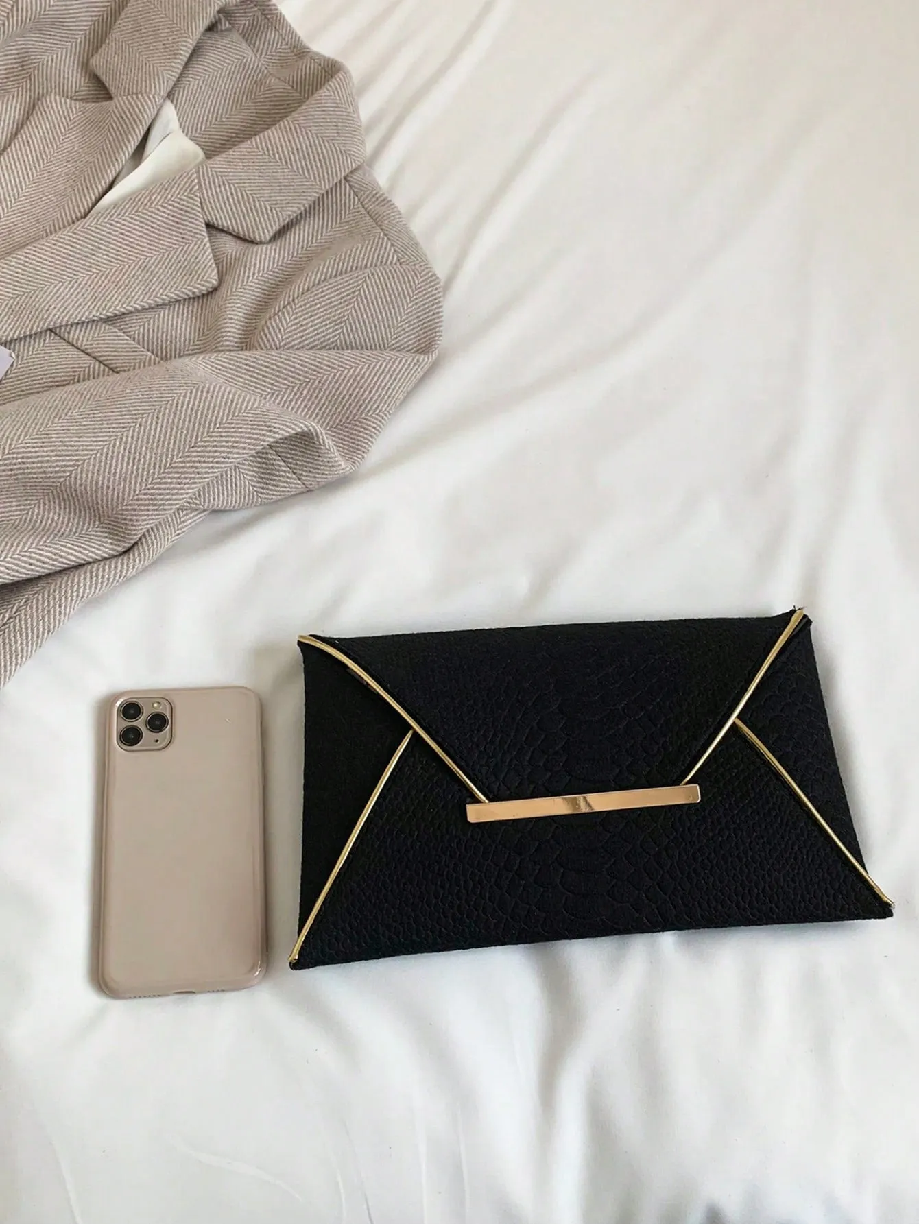 Contrast Binding Snakeskin Embossed Flap Square Bag- FD ⚡
