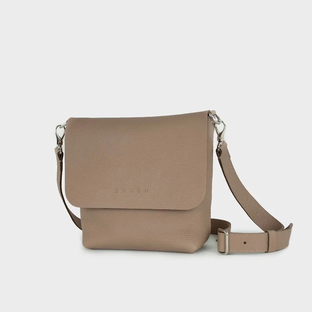 CRUSH Leather Goods Crossbody Bag JOY M Syna