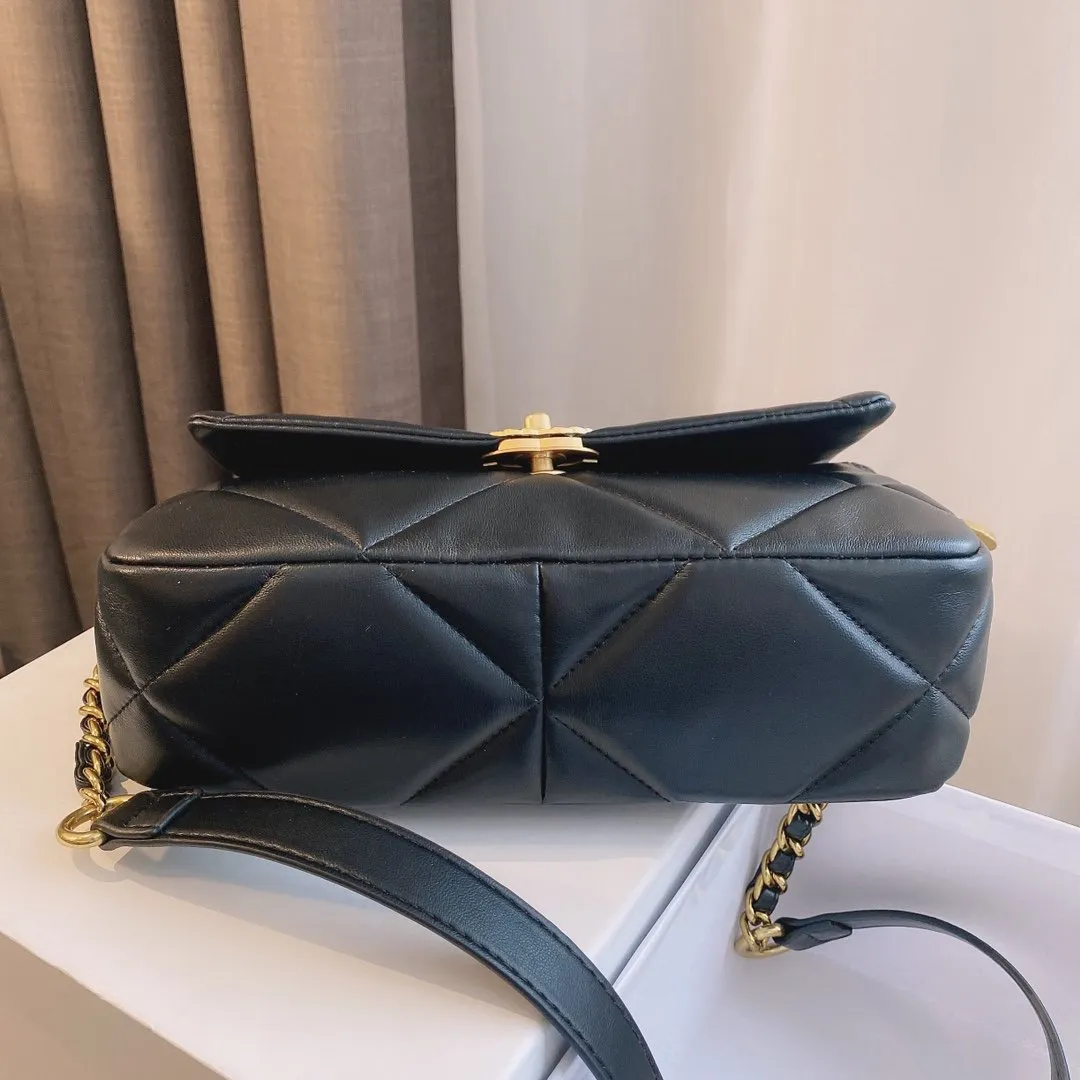 Designer bags by Chanel 064