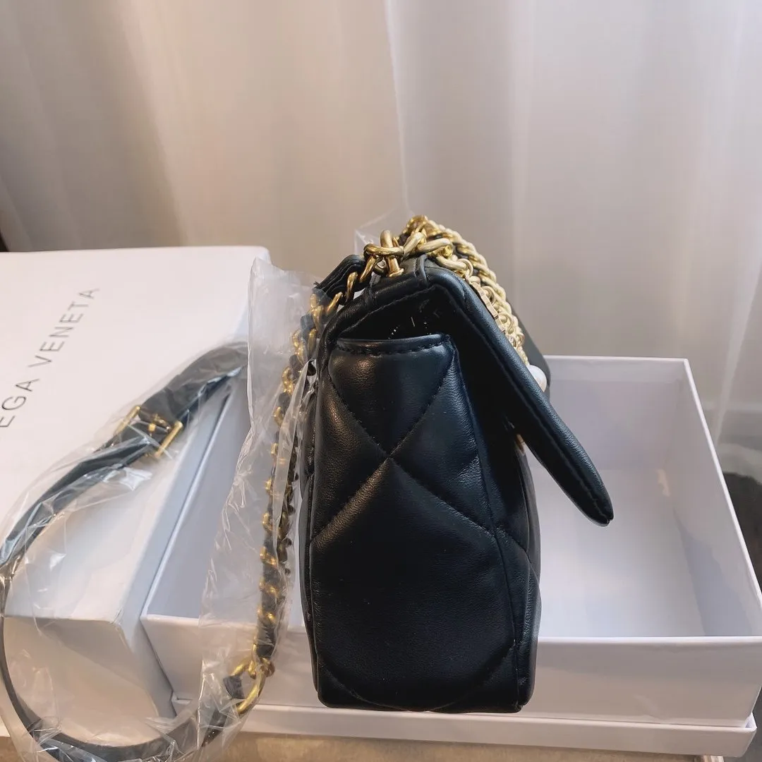 Designer bags by Chanel 064