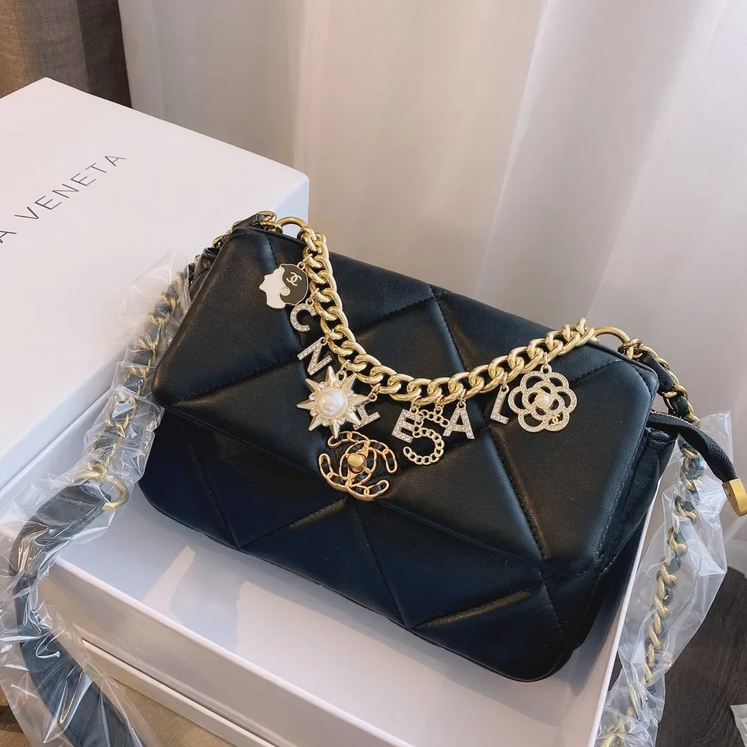 Designer bags by Chanel 064
