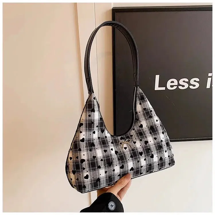 Designer Heart Pattern Shoulder Bag