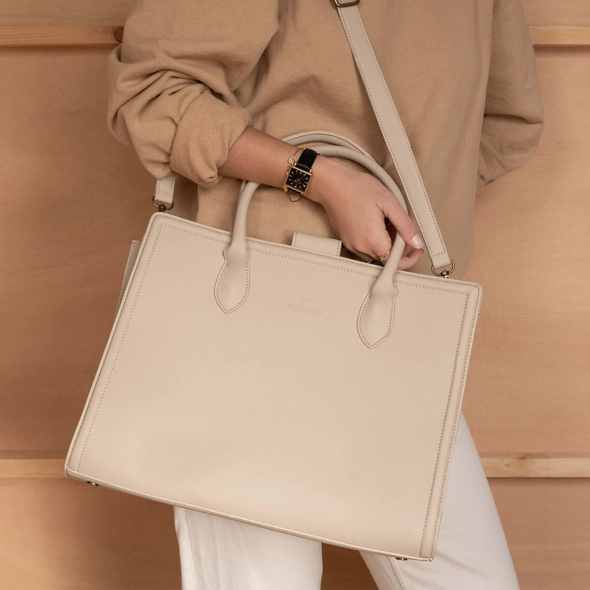 Essential Bag cream shoulder bag with 13 inch laptop compartment