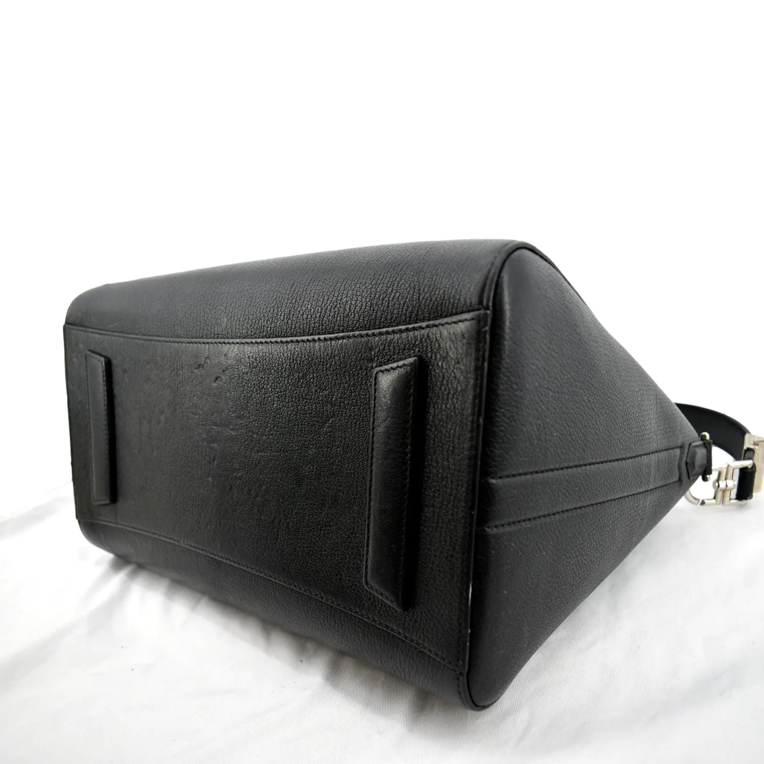 GIVENCHY Antigona Medium Goatskin Leather Shoulder Bag Black