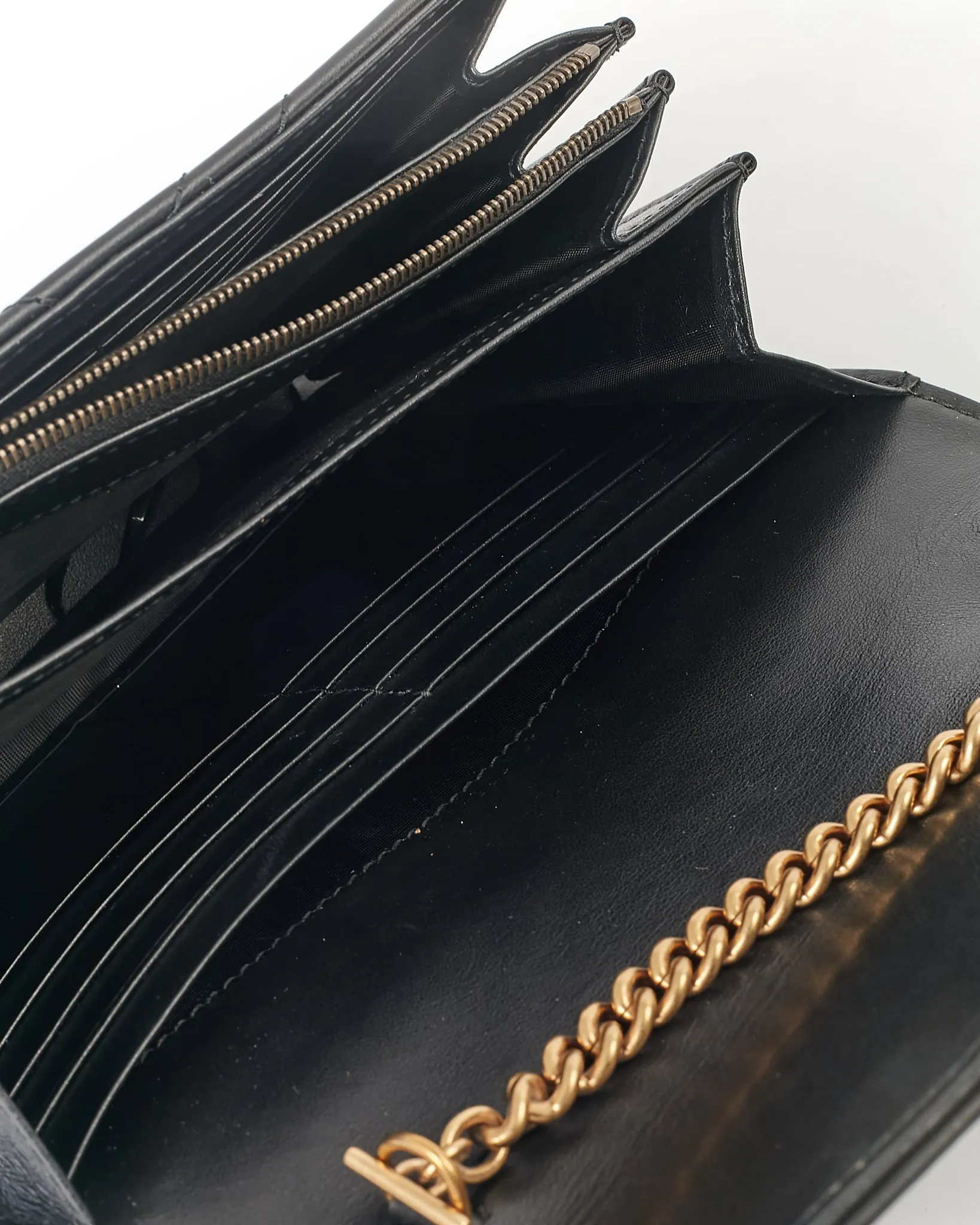 Gucci Black GG Marmont Matelasse Chevron Wallet On Chain