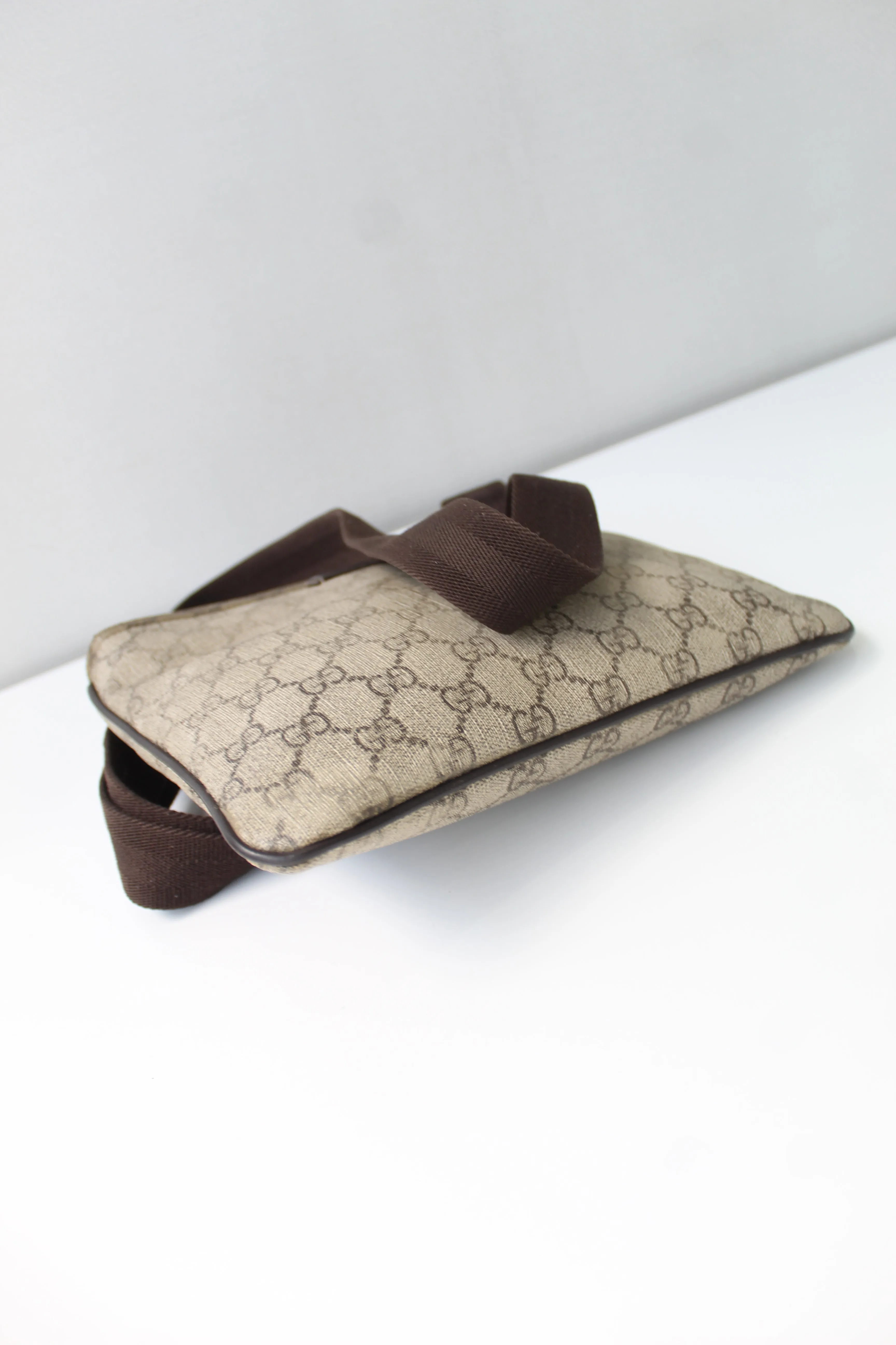 Gucci Crossbody Bag (Damaged Trim)