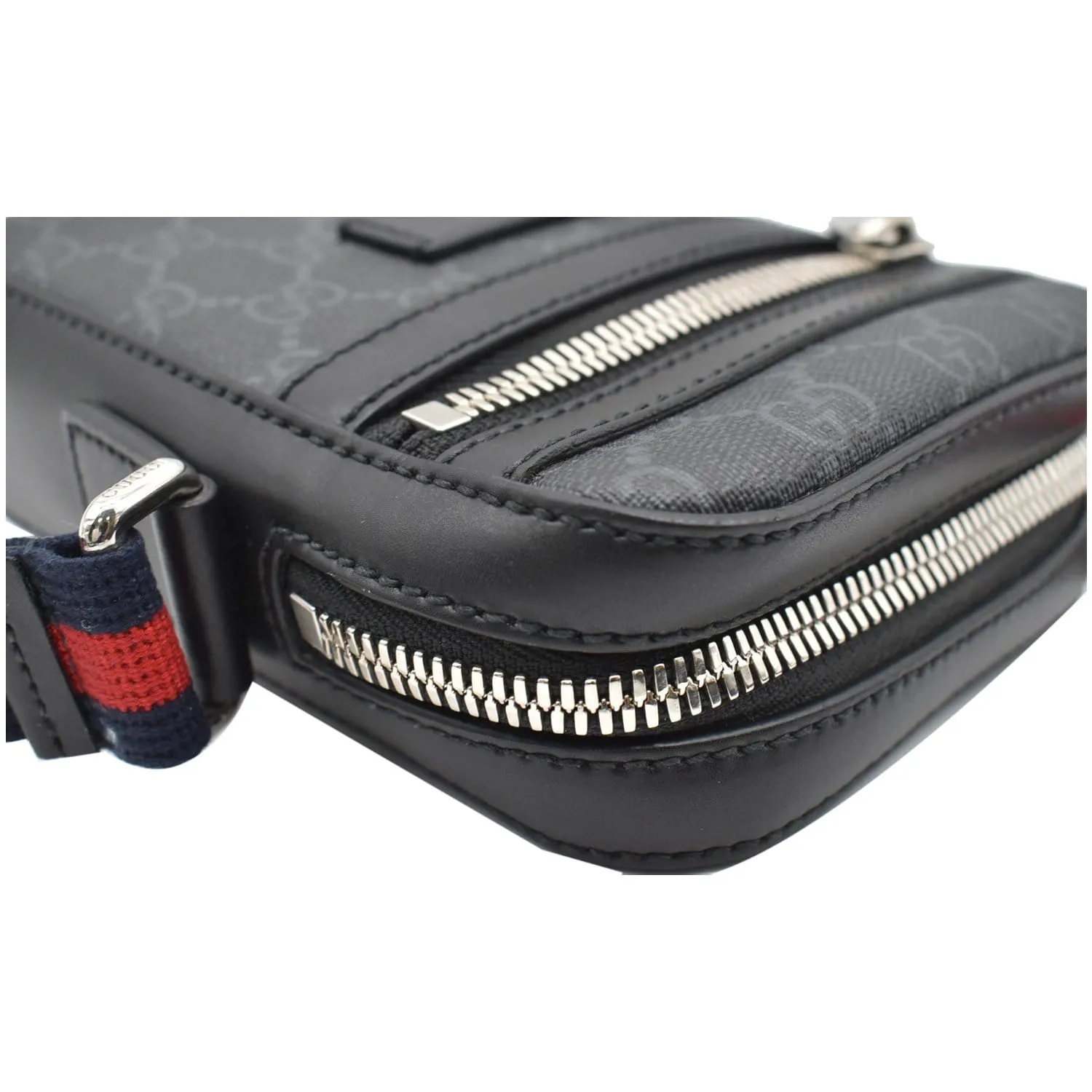 GUCCI GG Supreme Monogram Web Messenger Bag Black 598103