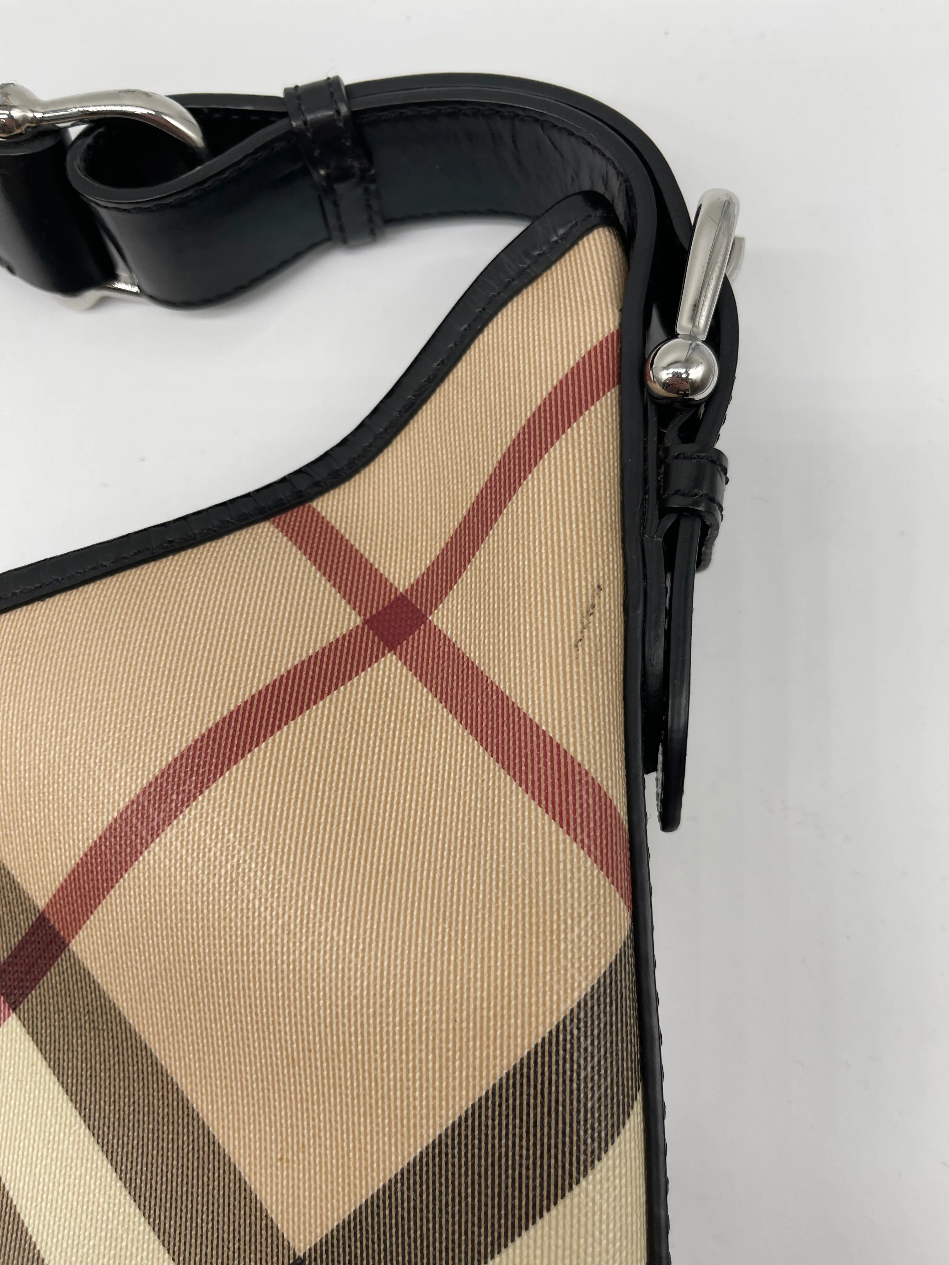 Handbag Luxury Designer By Burberry, Size: Large