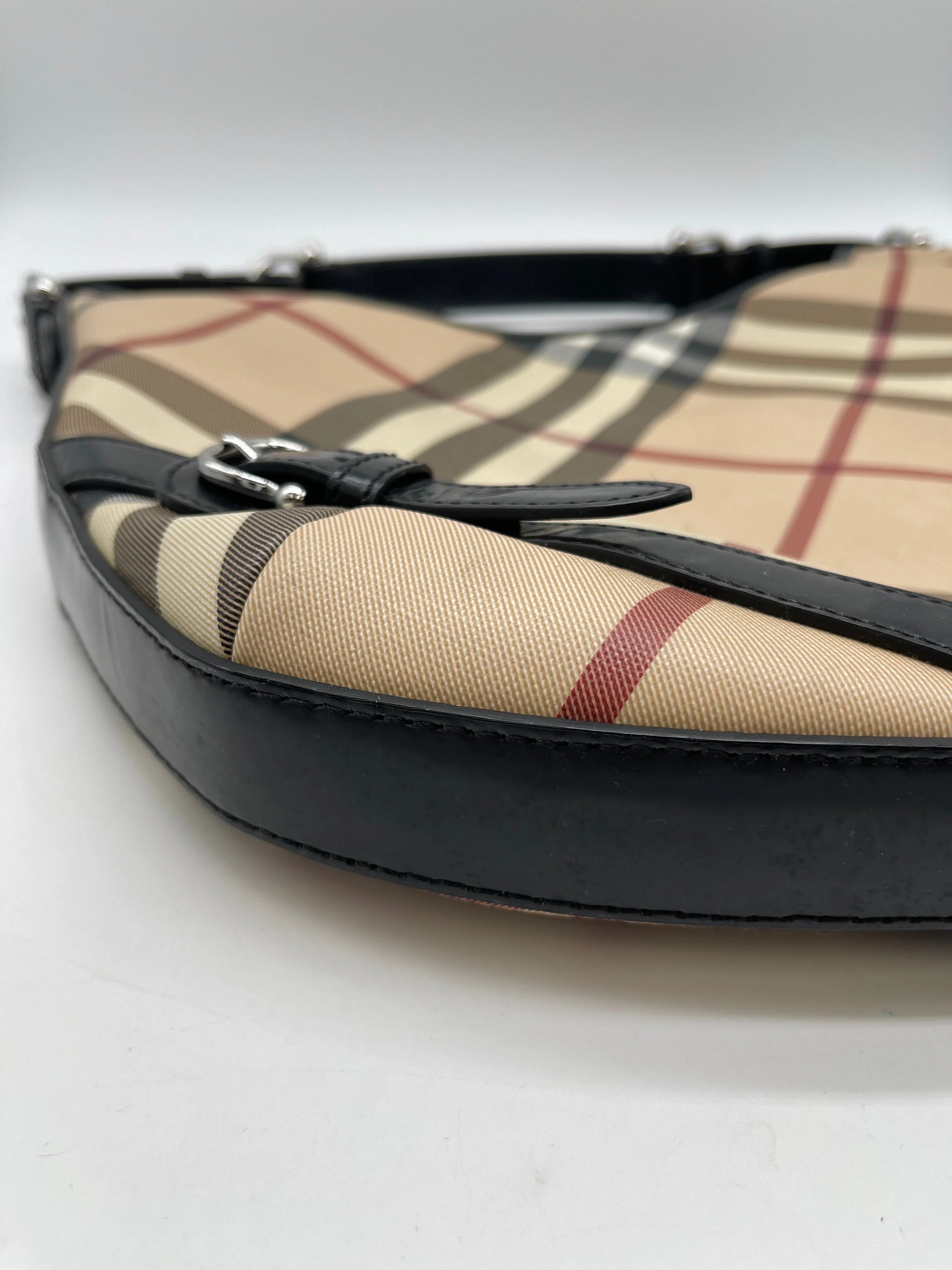Handbag Luxury Designer By Burberry, Size: Large