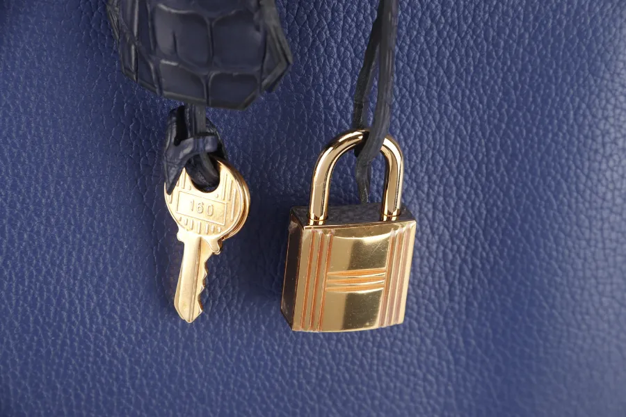 HERMES BIRKIN 30 STAMP C (YEAR 2018) TOUCH BLUE MARINE BLUE SAPPHIRE MATTE ALLIGATOR-NOVILLO LEATHER GOLD HARDWARE WITH KEYS,LOCK, RAINCOAT AND DUST COVER