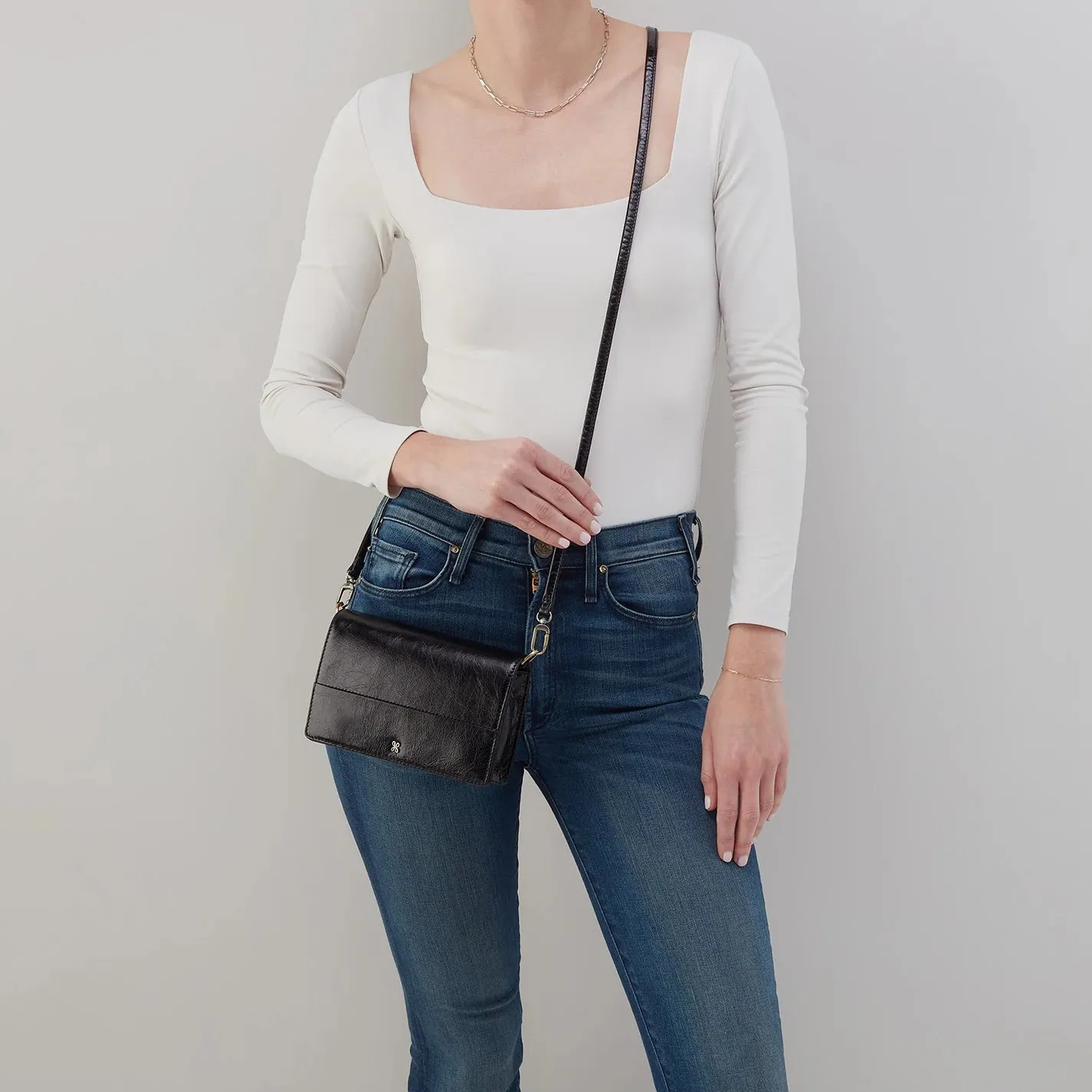 Hobo Jill Phone Crossbody Black