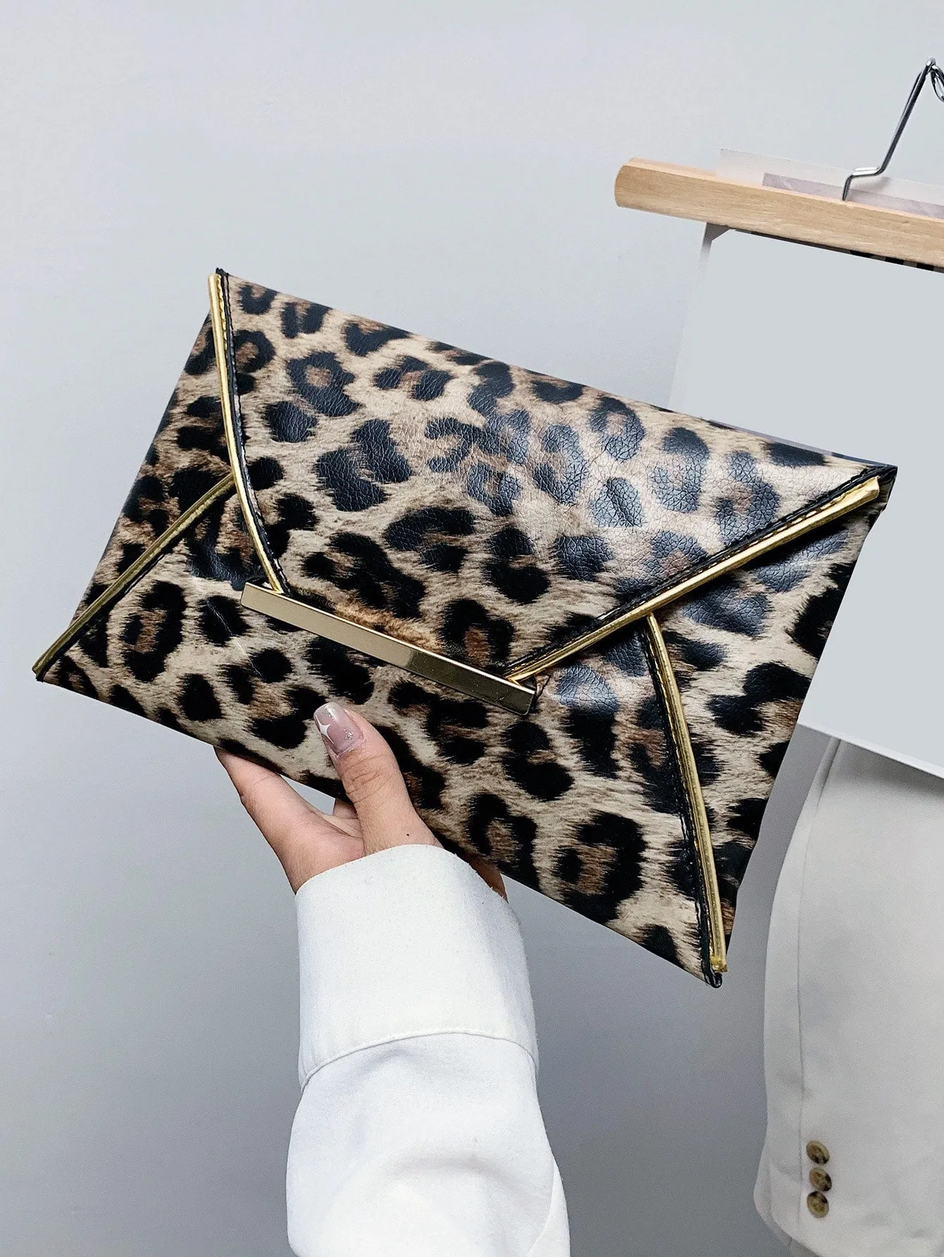 Leopard Print Metal Decor Flap Square Bag - Multicolor