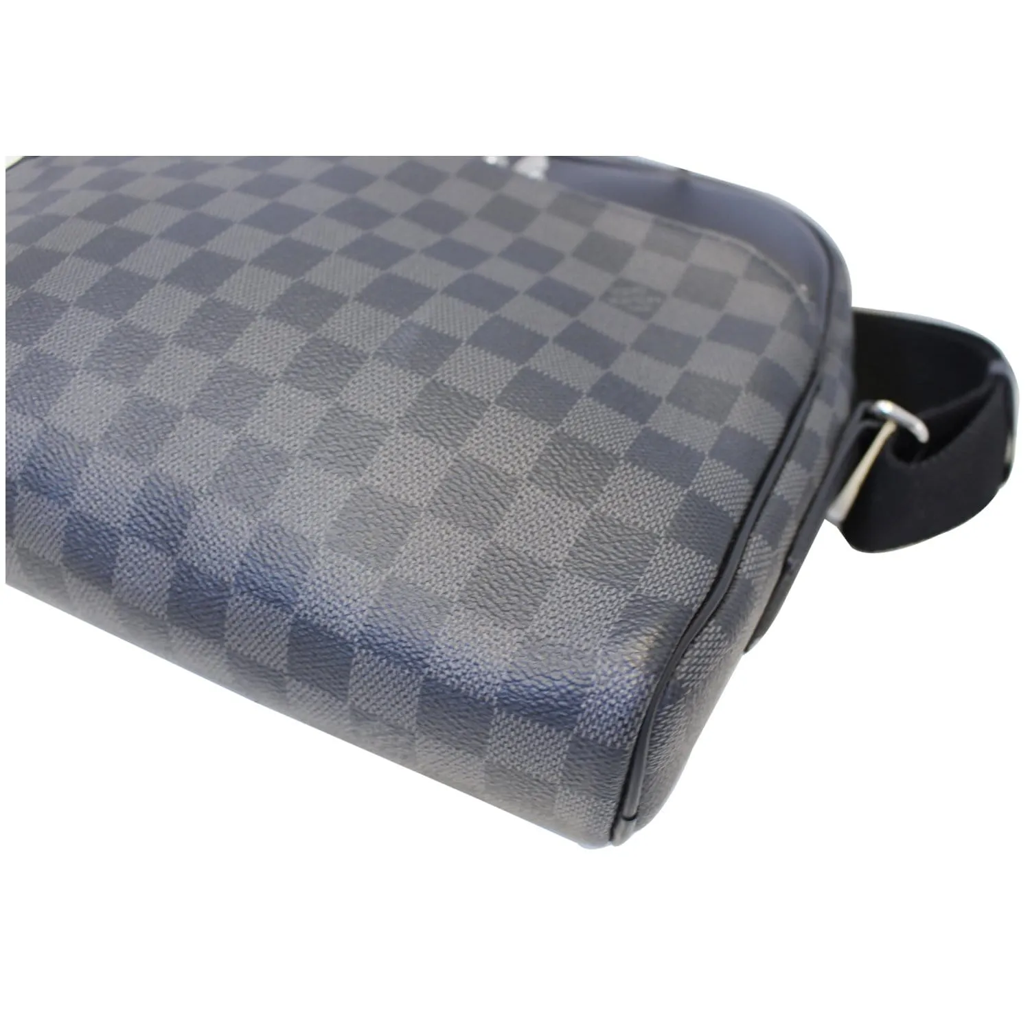 LOUIS VUITTON Dayton Reporter PM Damier Graphite Shoulder Bag