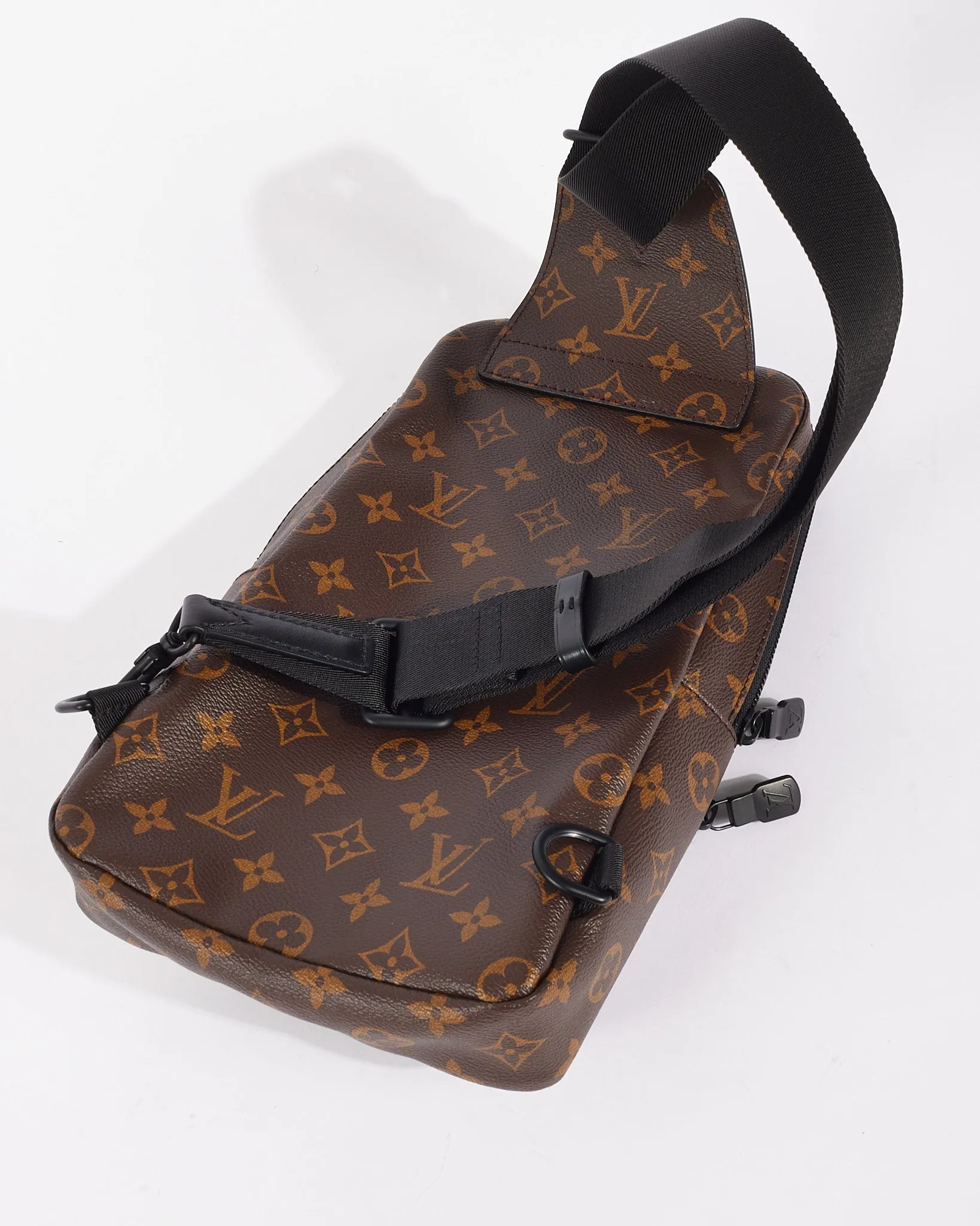 Louis Vuitton Monogram Canvas Avenue Sling Bag