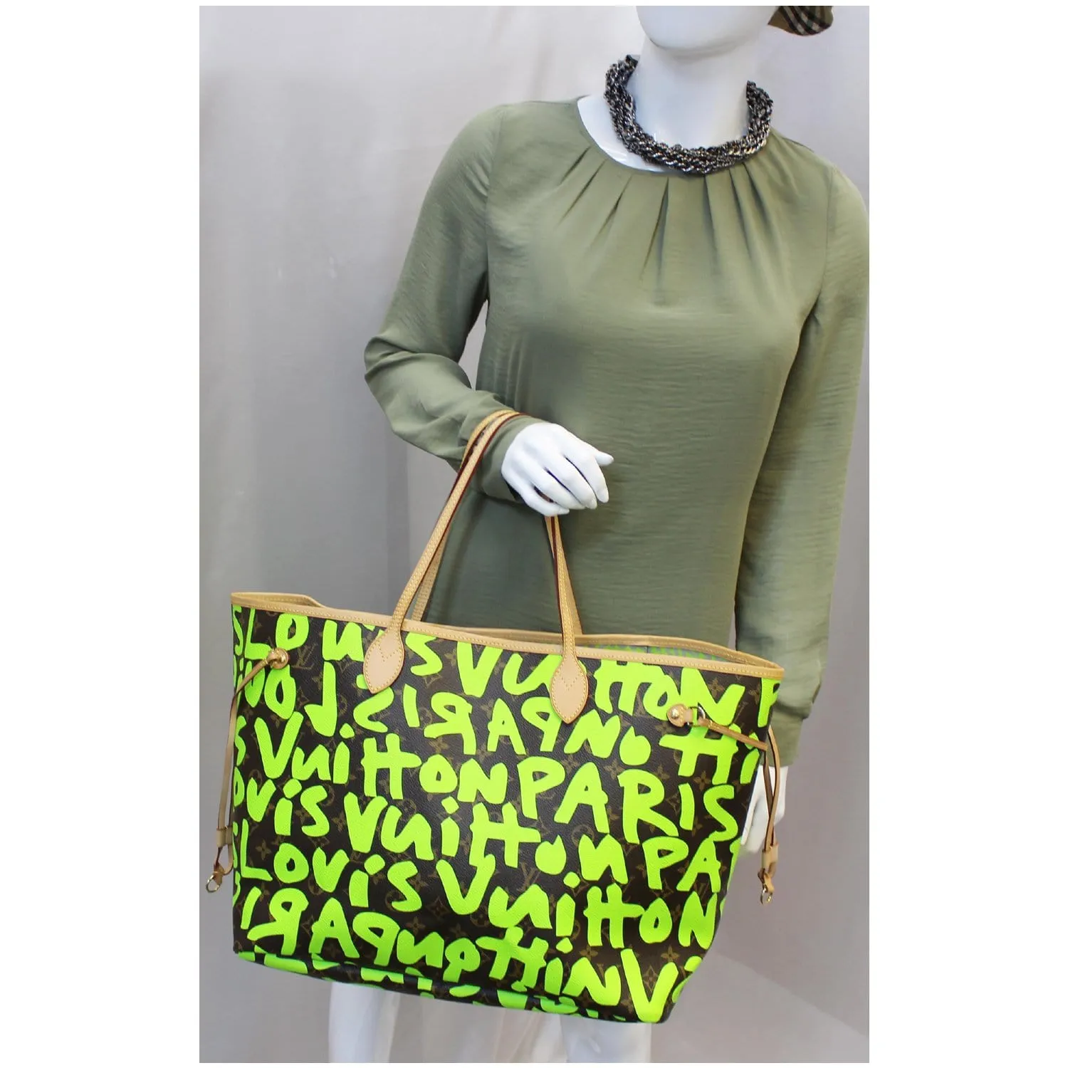 LOUIS VUITTON Neverfull GM Monogram Graffiti Shoulder Bag Lime Green