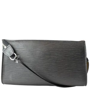 LOUIS VUITTON Pochette Accessoires Epi Leather Shoulder Bag Noir Black