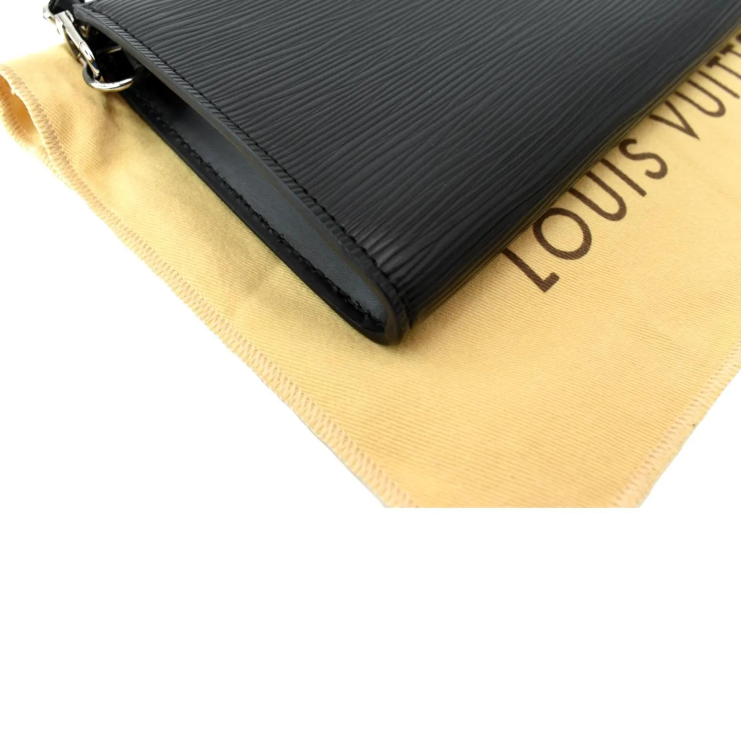 LOUIS VUITTON Pochette Accessoires Epi Leather Shoulder Bag Noir Black