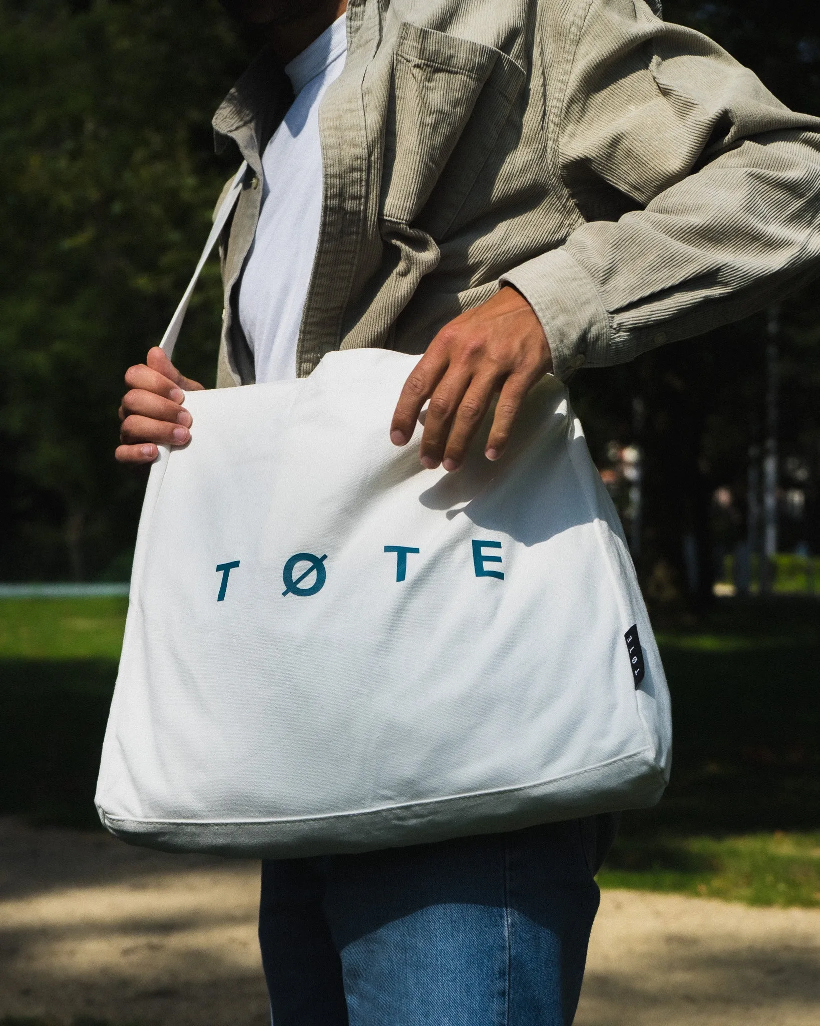 Off White/Blue TØTE Bag