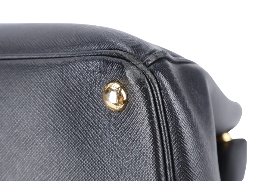 PRADA GALLERIA LARGE SAFFIANO LEATHER TOTE GOLD HARDWARE WITH STRAPS AND DUST COVER