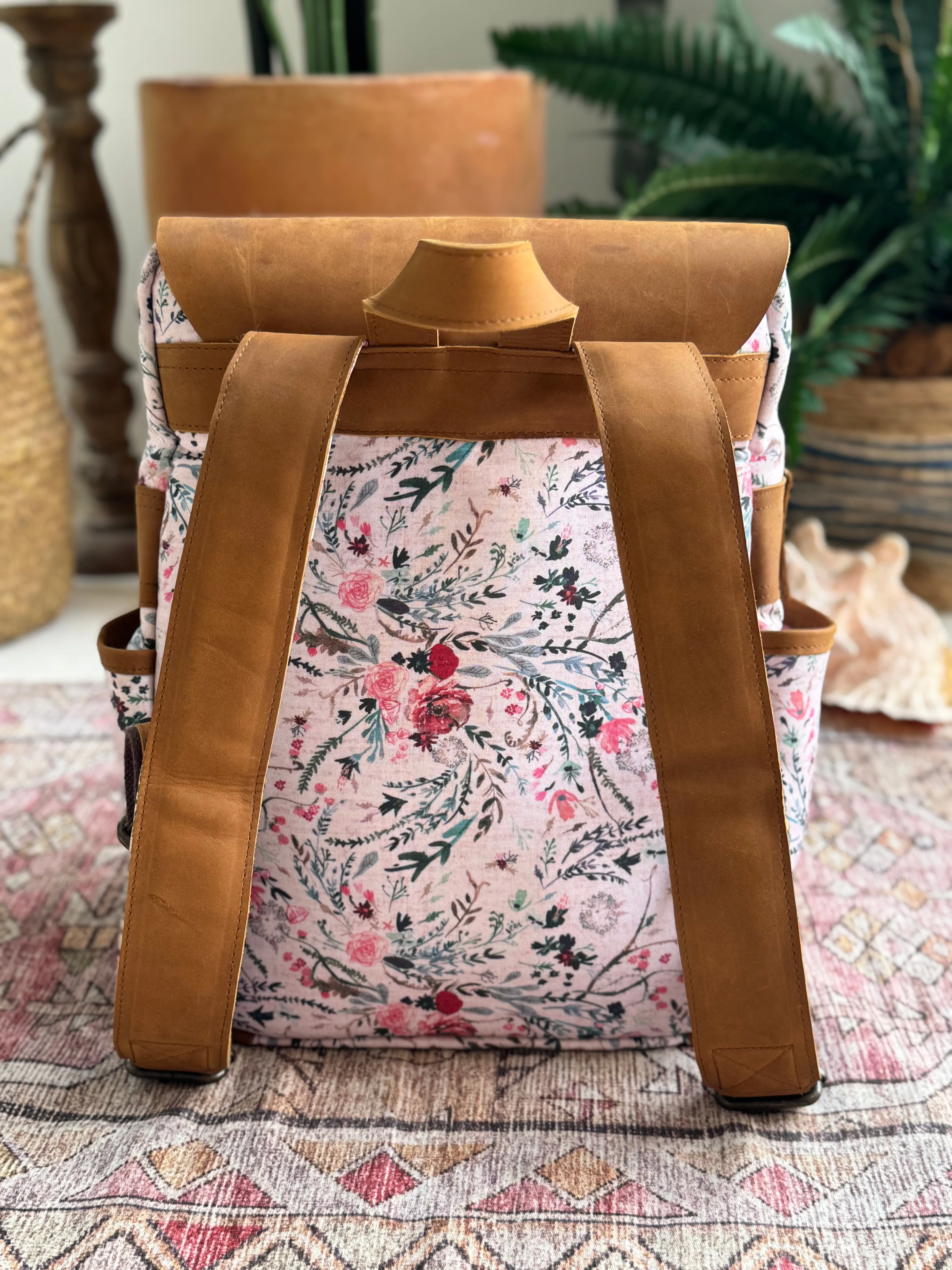 Roam Backpack - Blush Fable