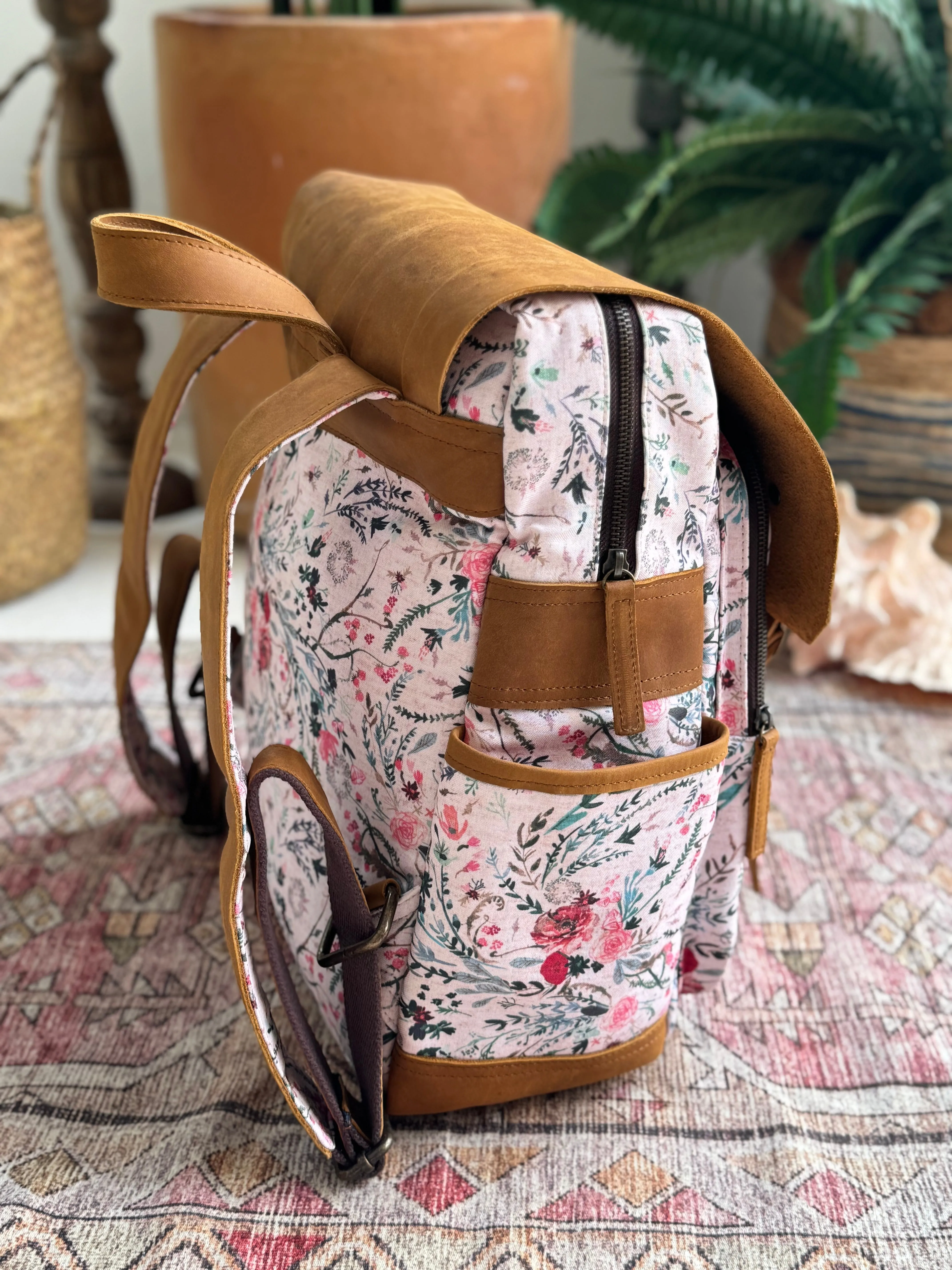 Roam Backpack - Blush Fable
