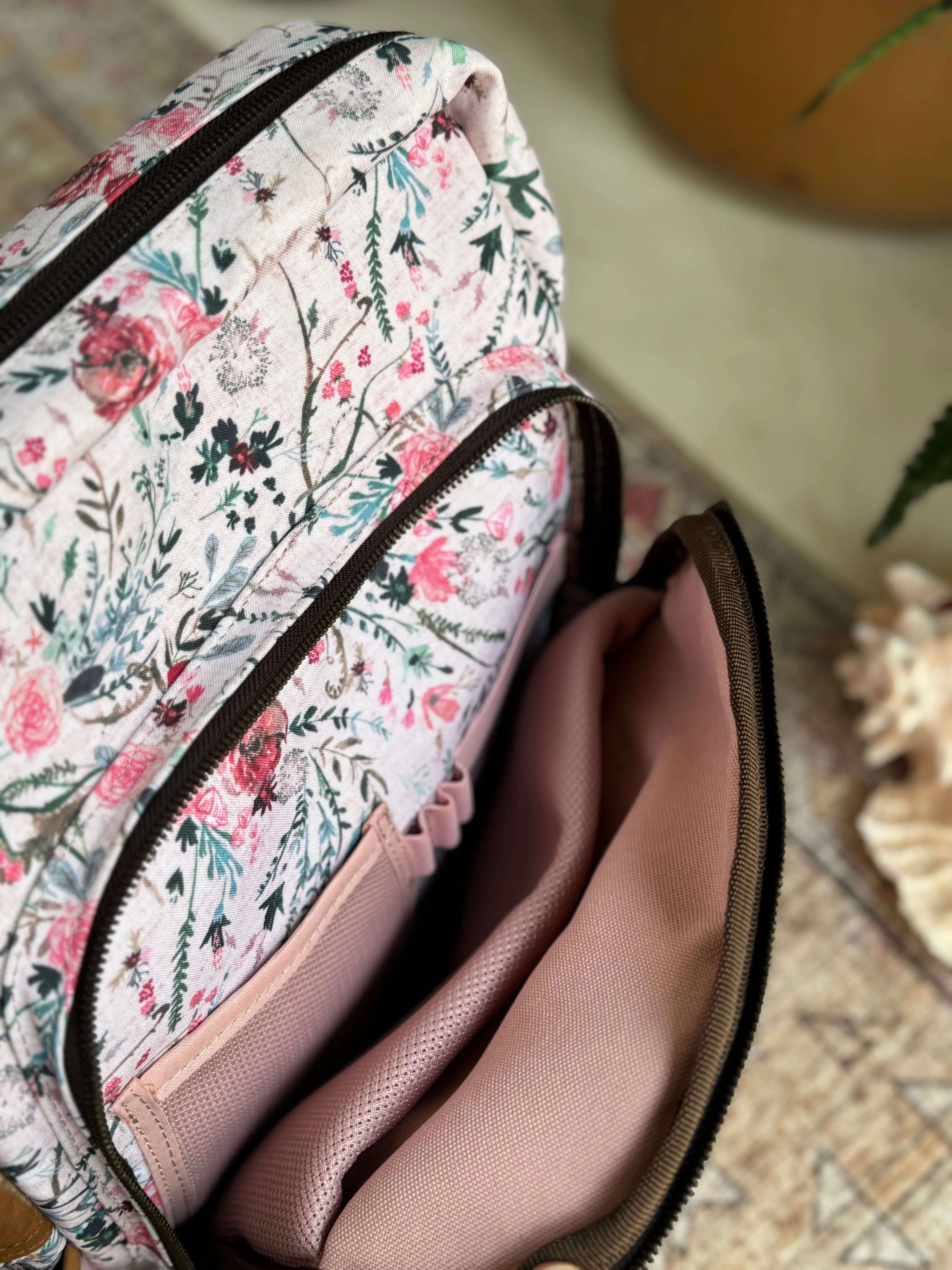 Roam Backpack - Blush Fable