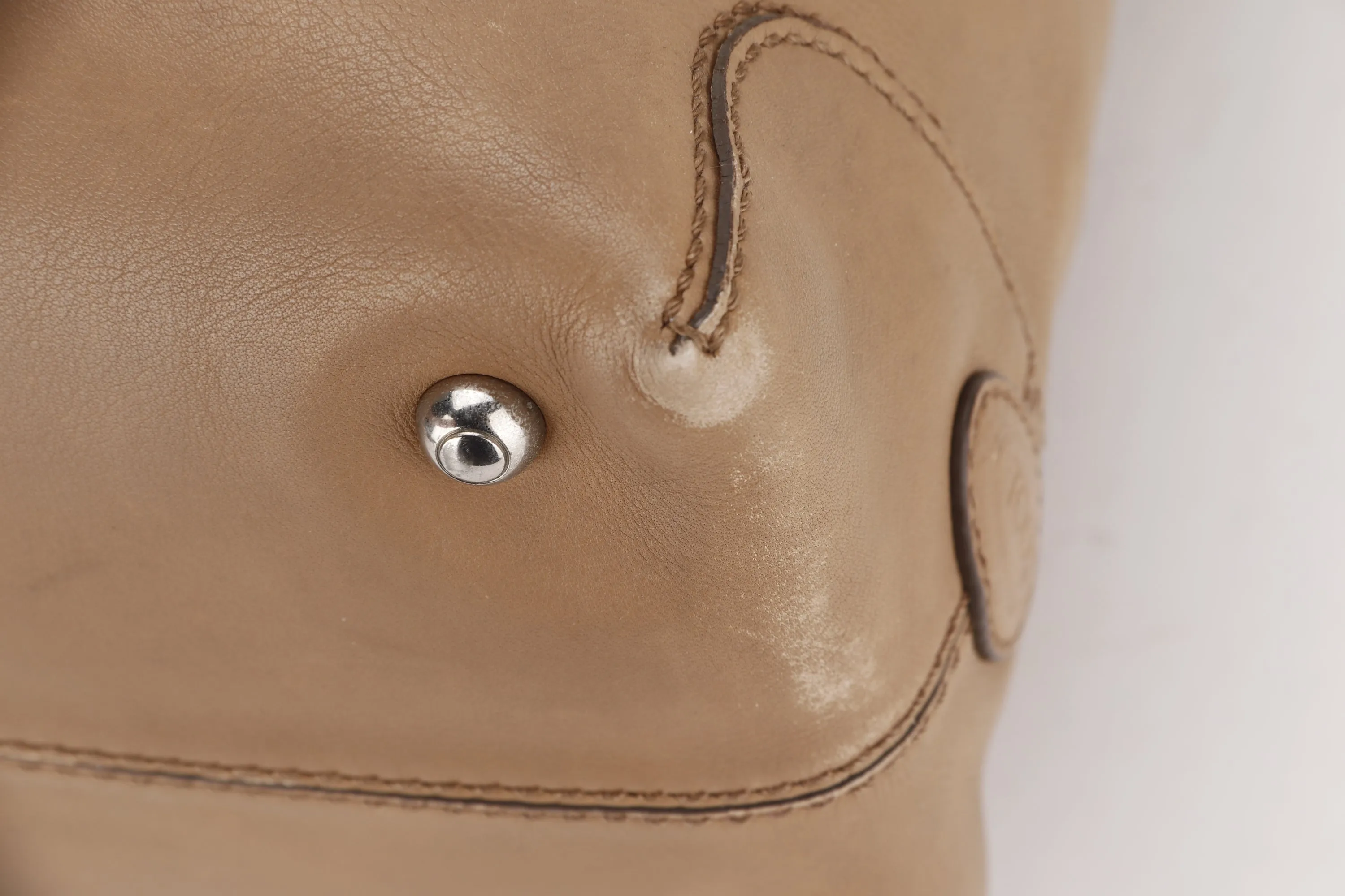 TOD'S LIGHT BROWN COLOR D-STYLING BAULETTO 2 WAY USE LEATHER BAG, WITH STRAP, NO DUST COVER