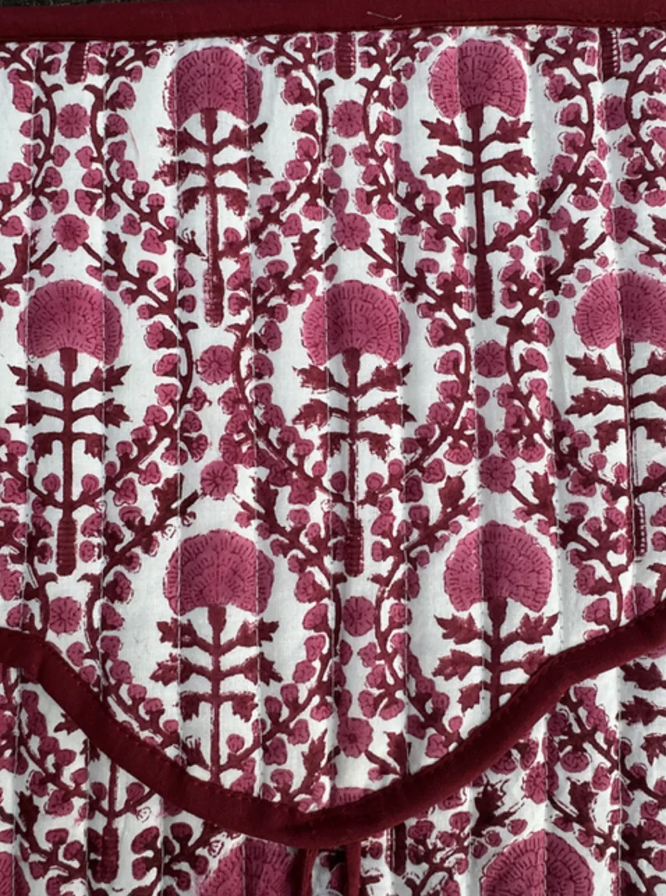 WINTER BERRY TRELLIS LAPTOP CASES