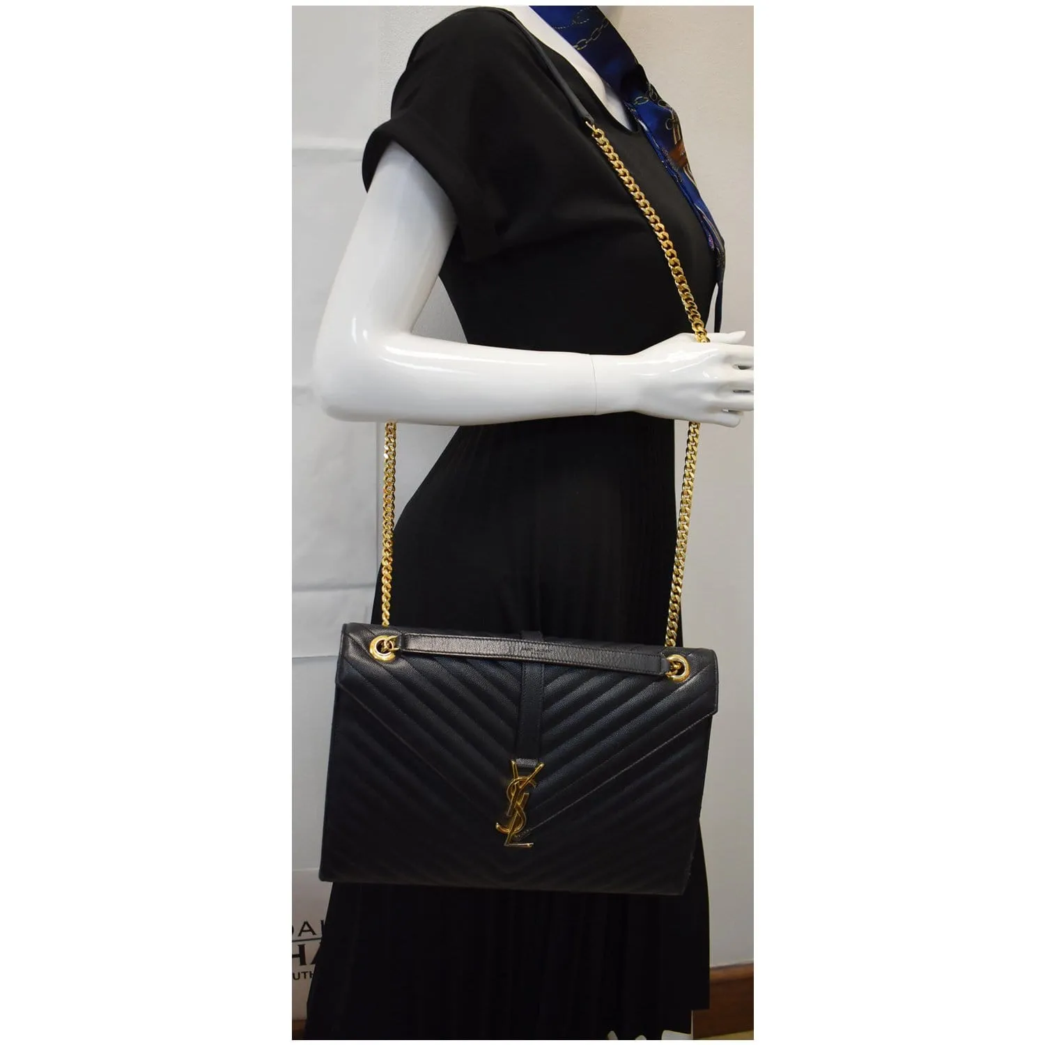 YVES SAINT LAURENT Large Envelope Grain De Poudre Chain Shoulder Bag Black